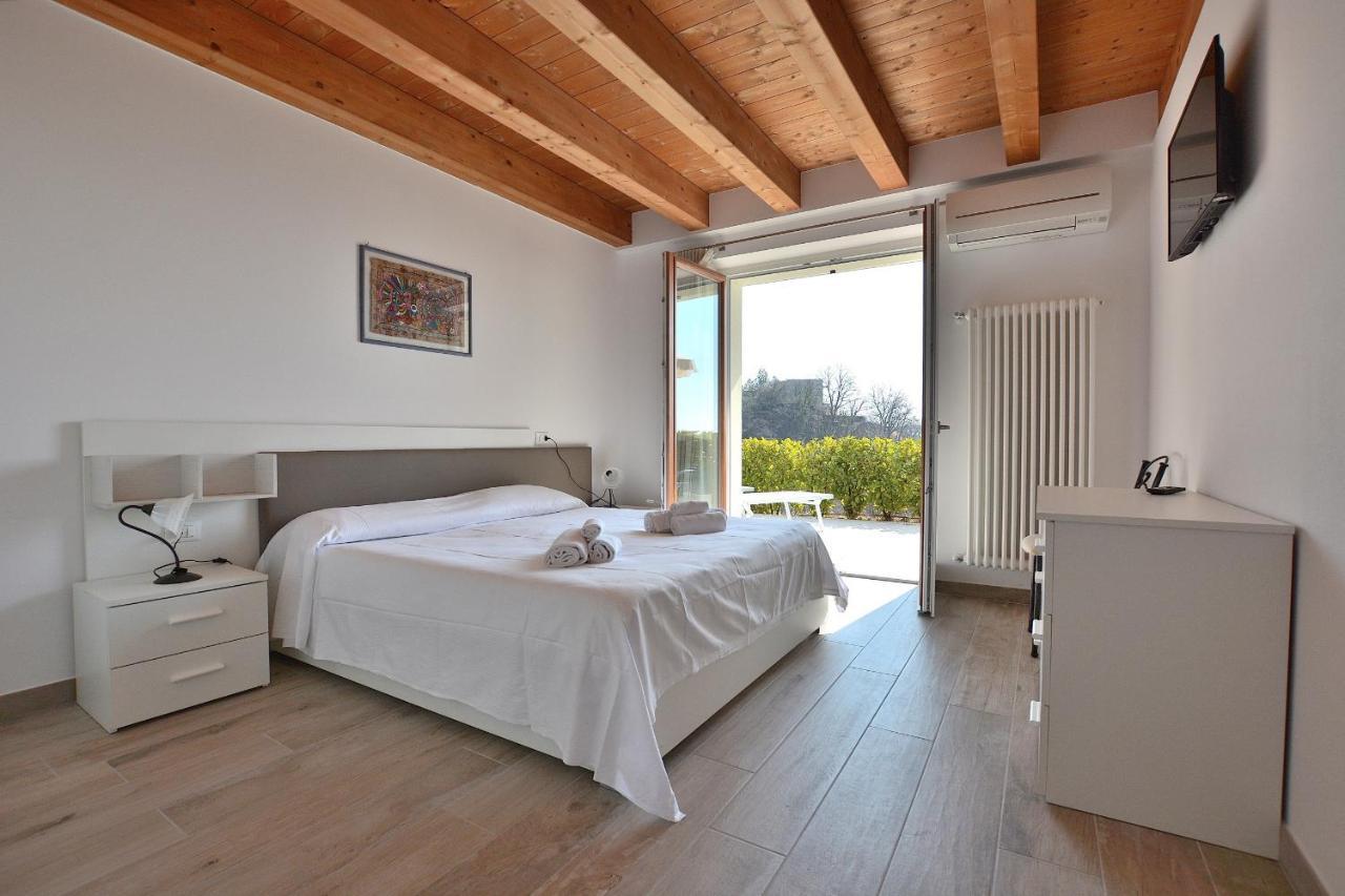 Red Apartment In Marciaga Di Costermano Eksteriør billede