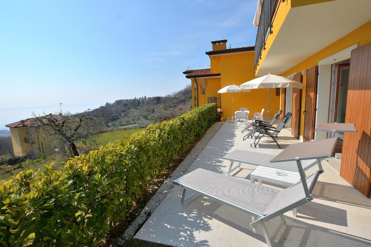 Red Apartment In Marciaga Di Costermano Eksteriør billede